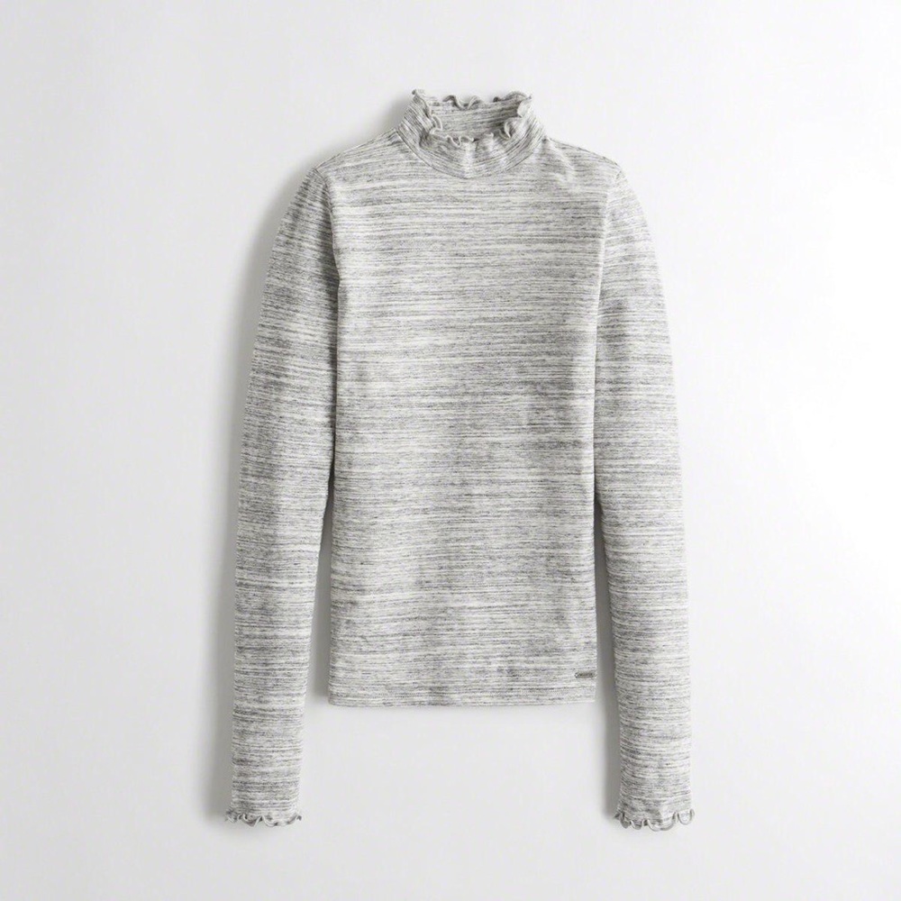 NEW White Hollister Lettuce Edge Mock Neck